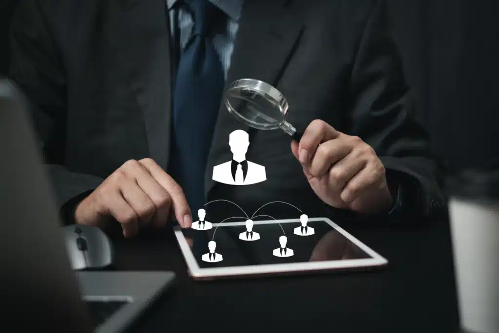 เมื่อ Headhunter ติดต่อมา ควรทำอย่างไร